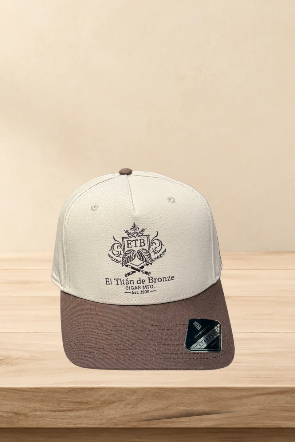 el-titan-de-bronze-apparel-snapback-cap-creme-zigarren-kappe image 1