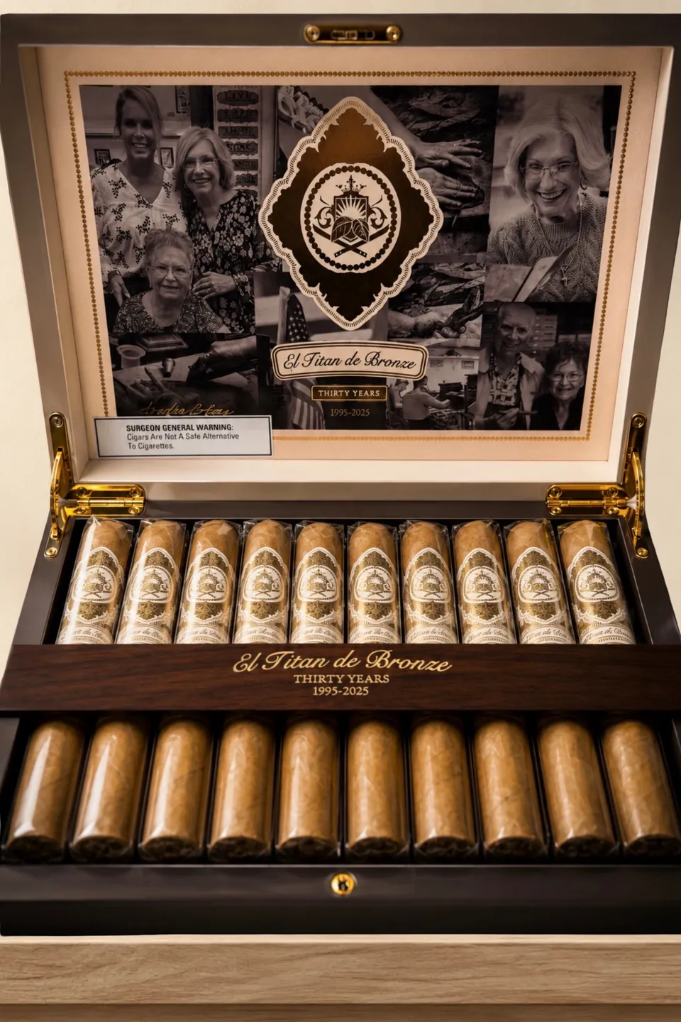 el-titan-de-bronze-30-year-anniversary-toro-zigarren-10er-box-connecticut image 1