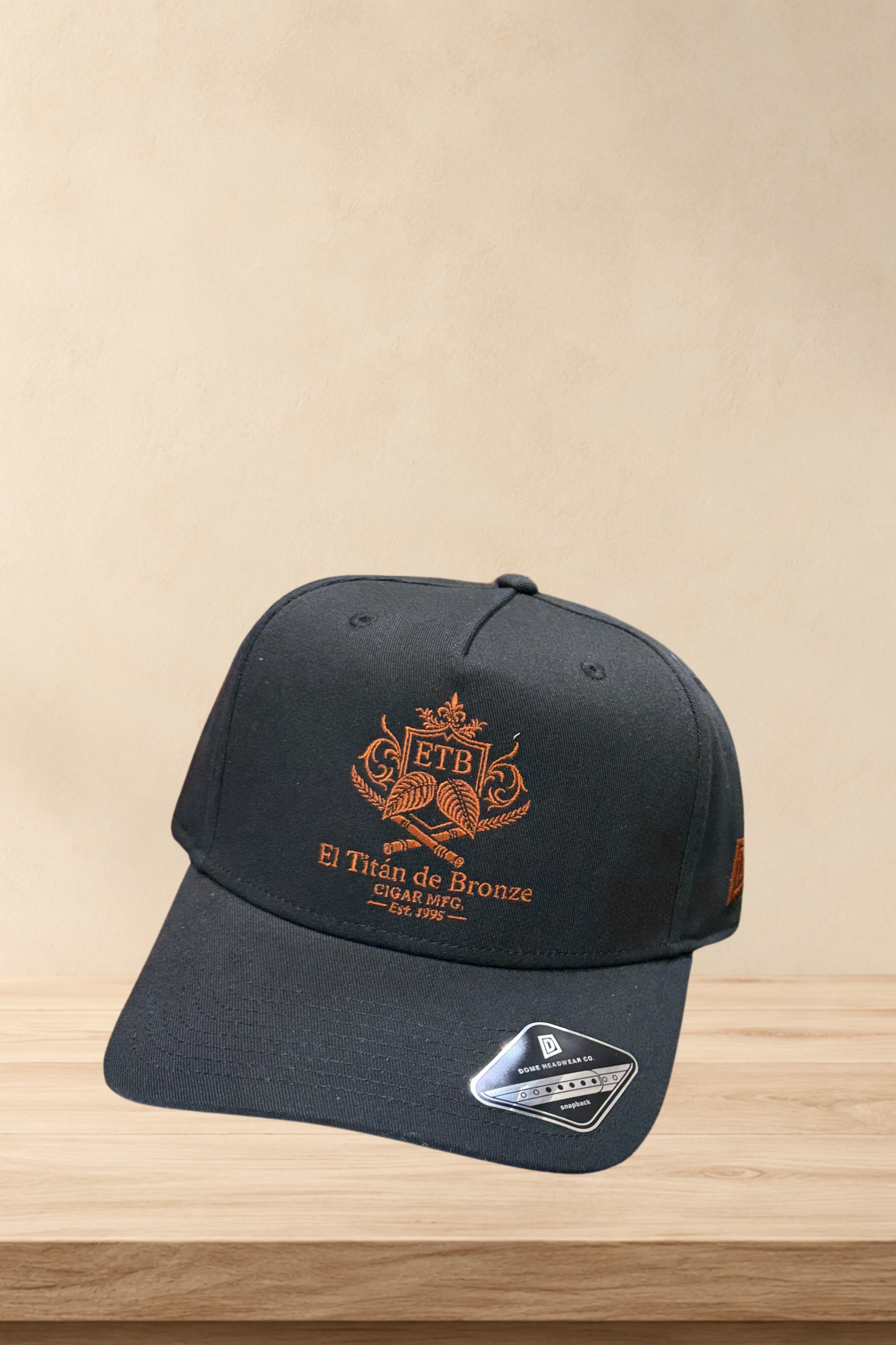 el-titan-de-bronze-apparel-snapback-cap-schwarz-zigarren-kappe image 1