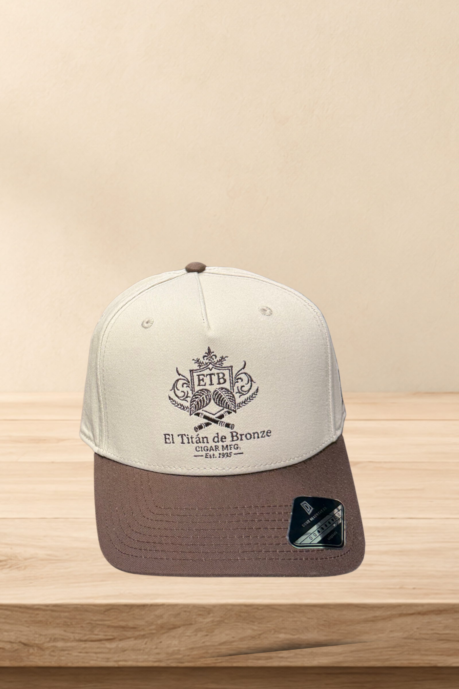 el-titan-de-bronze-apparel-snapback-cap-creme-zigarren-kappe image 1