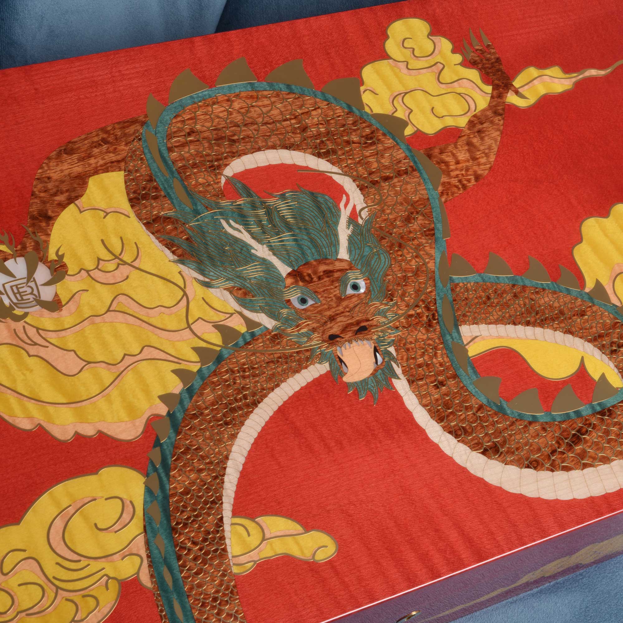 elie-bleu-dragon-humidor-f-r-250-zigarren-sycomore image 6