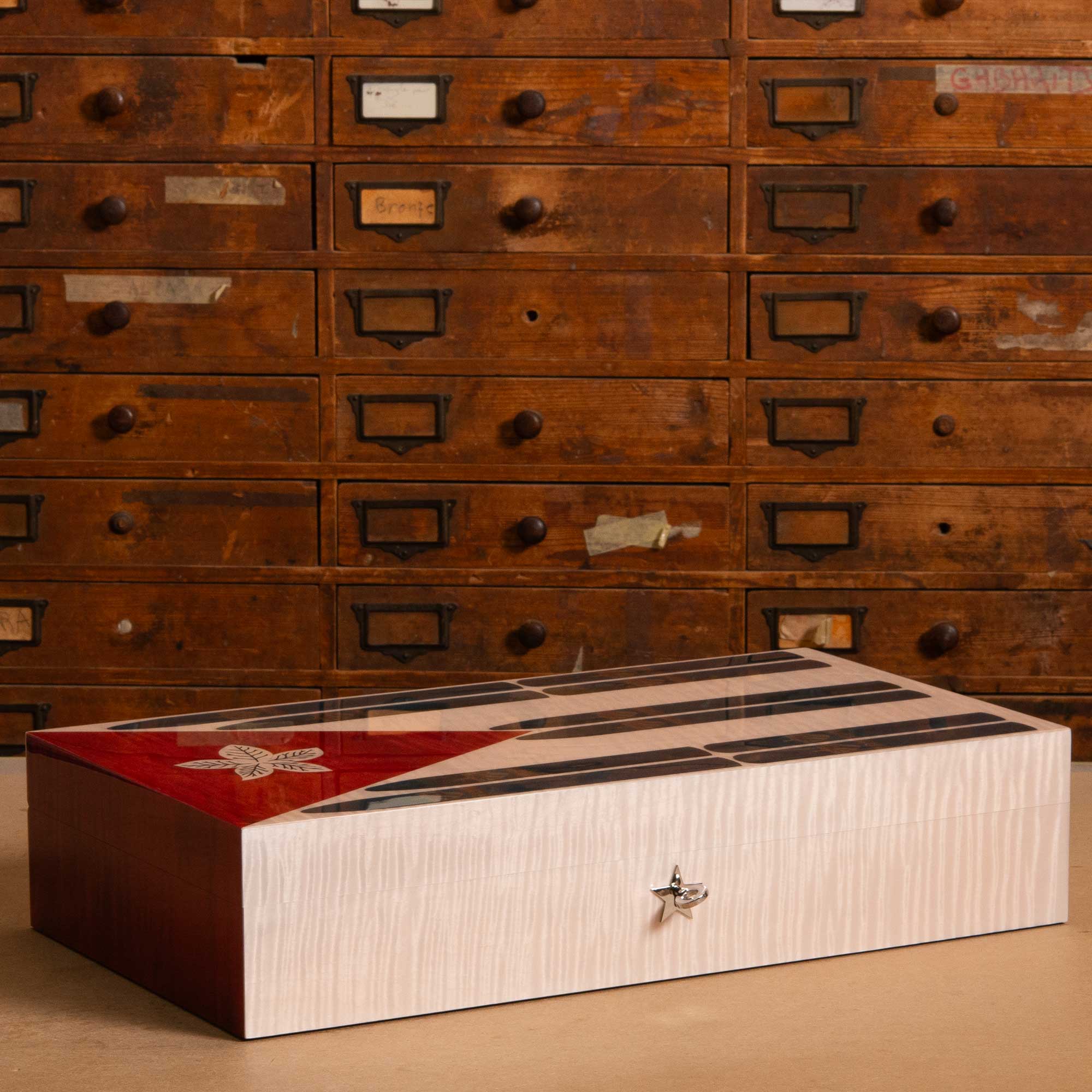 elie-bleu-cuban-flag-humidor-110-zigarren-intarsien image 6