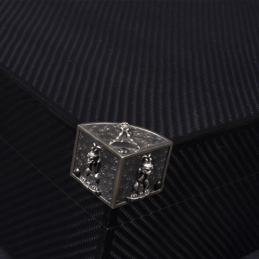 elie-bleu-gargoyle-humidor-f-r-75-zigarren-carbon image 2