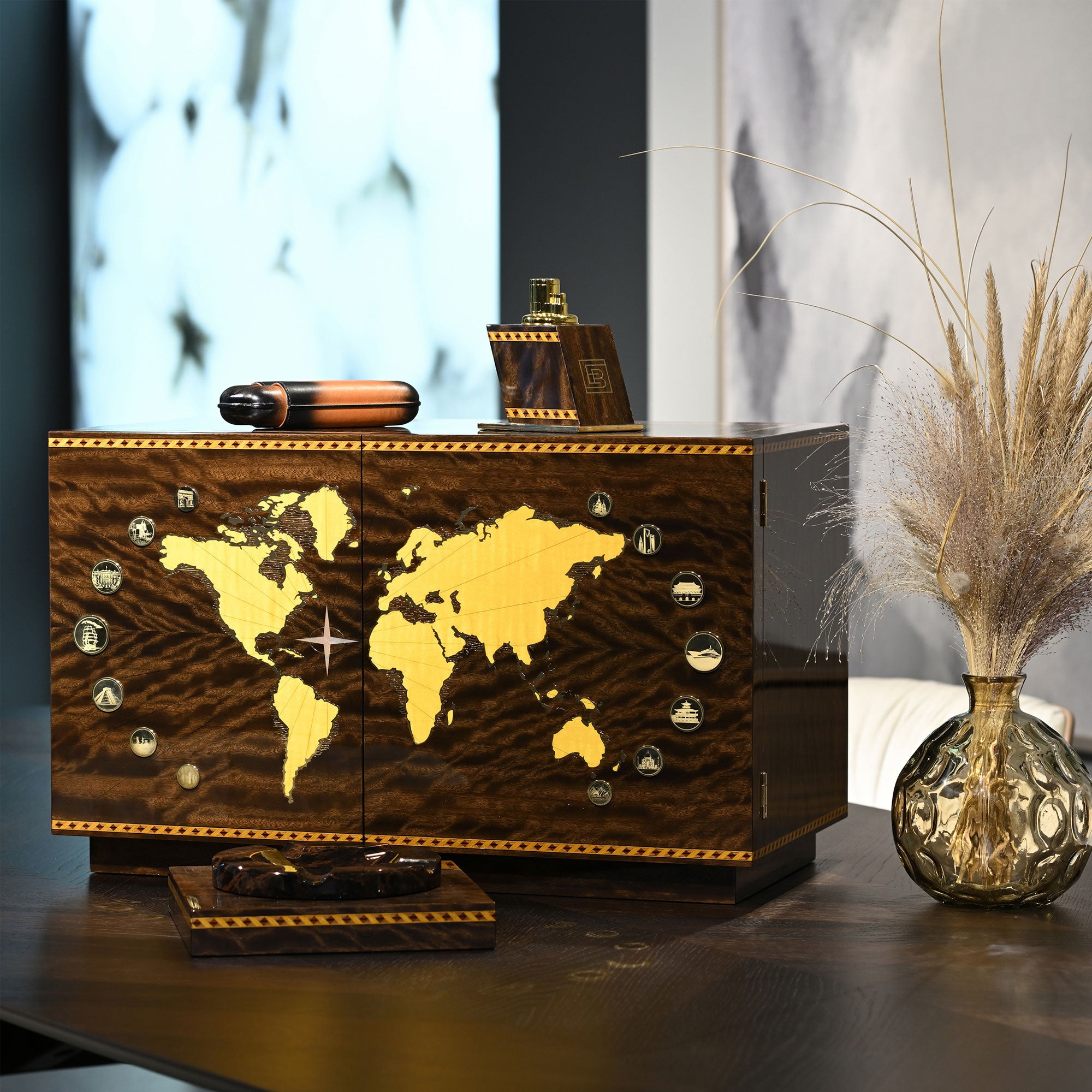 elie-bleu-45th-anniversary-cabinet-humidor-350-zigarren-eukalyptus image 8
