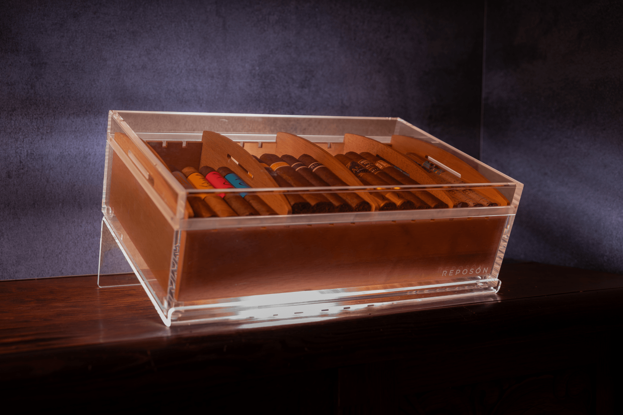 reposon-stage-humidor-aufsteller-acryl-classic-duo image 2